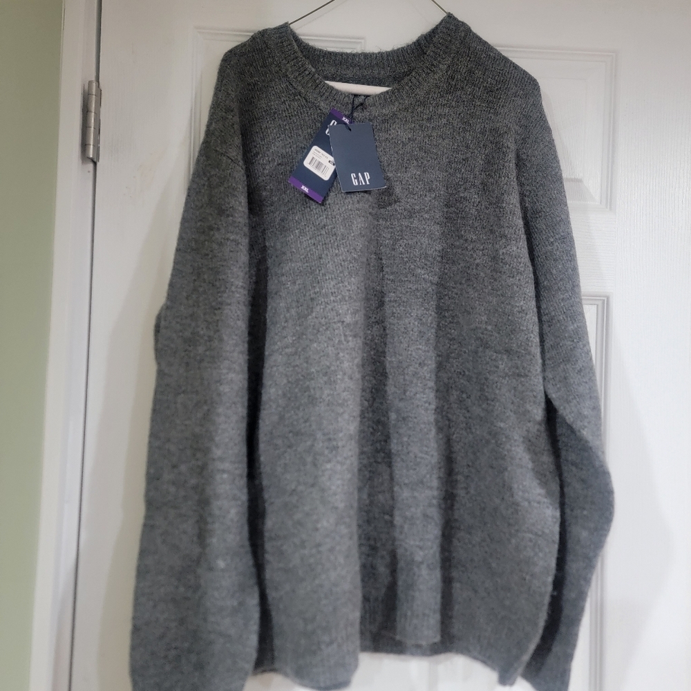 GAP Crew Neck Sweater